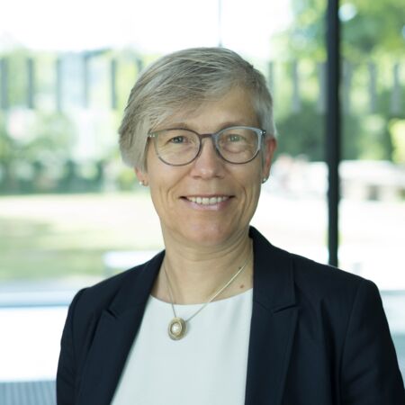 "Prof. Dr. Petra Stellmach"