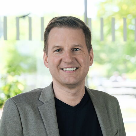 "Prof. Dr. Michael Hudetzka"