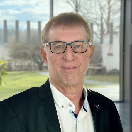 "Prof. Dr. Gert Heinrich"