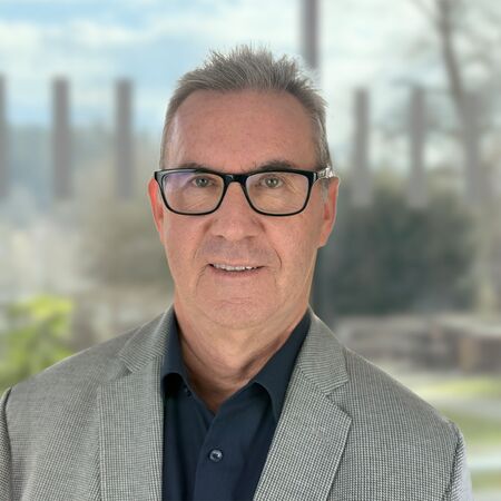 "Prof. Dr. Lothar Wildmann"