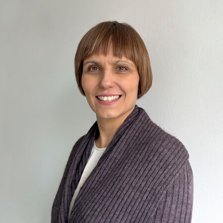"Prof. Dr. Vera Angelova"