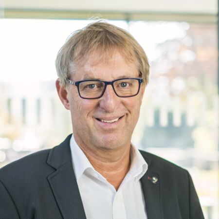 "Prof. Dr. Gert Heinrich"