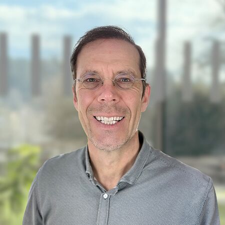 "Prof. Dr. Michael Bungert"