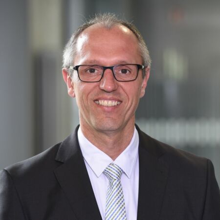 "Prof. Jürgen Bleicher"