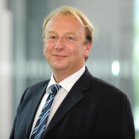 "Prof. Dr. André Kuck"