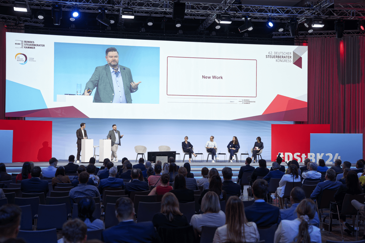 Aufnahme einer Podiumsdiskussion auf dem Kongress der Bundesteuerberaterkammer